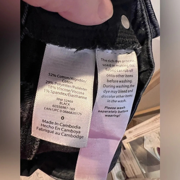 Sofia Jean by Sofia Vergara sz 0 black denim jeans bootcut. - Picture 6 of 7